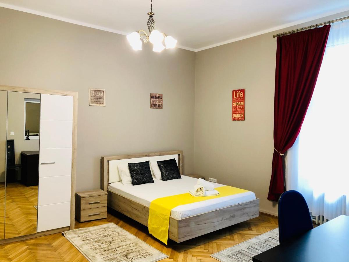 Ultra-Central Apartment Just In Union Squere Timisoara Luaran gambar