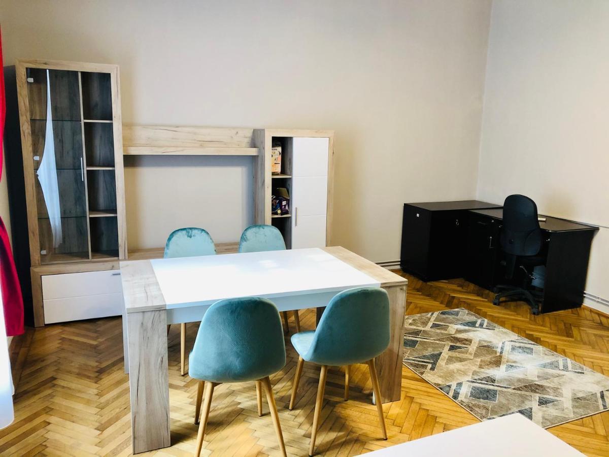 Ultra-Central Apartment Just In Union Squere Timisoara Luaran gambar